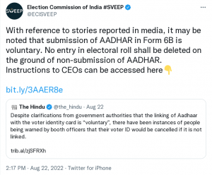 Screenshot of the tweet made by Election Commission of India clarifying that it is not mandatory to disclose one's Aadhaar number