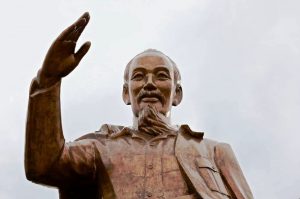 statue-of-ho-chi-minh-can-tho-vietnam